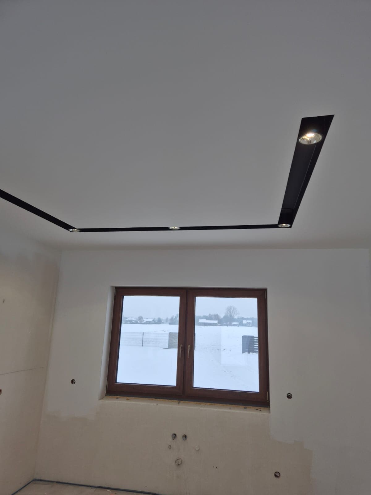 Biuro domowe z oświetleniem LED